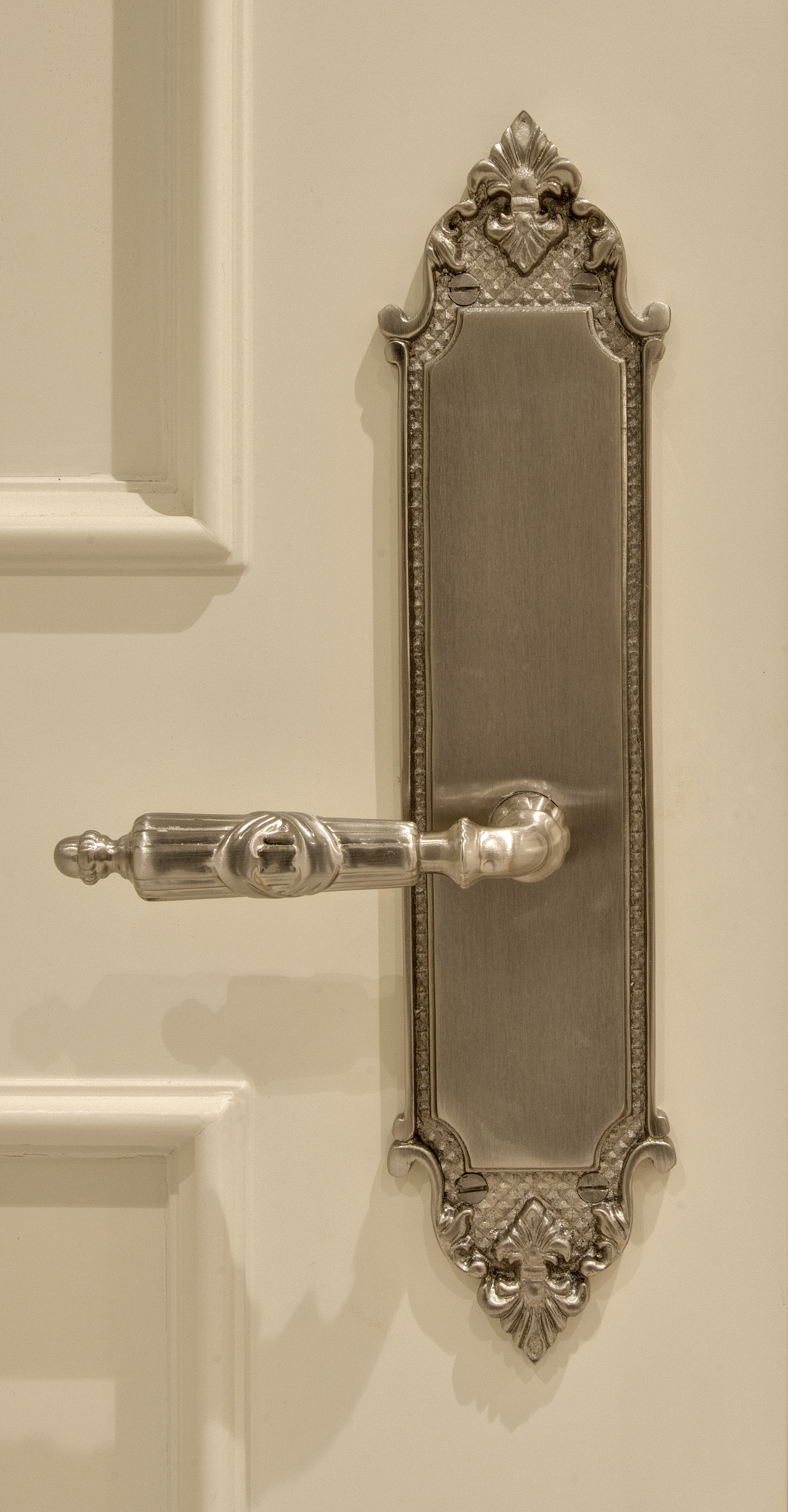 Montreal-Temple-door-handles2015-Brule.jpg
