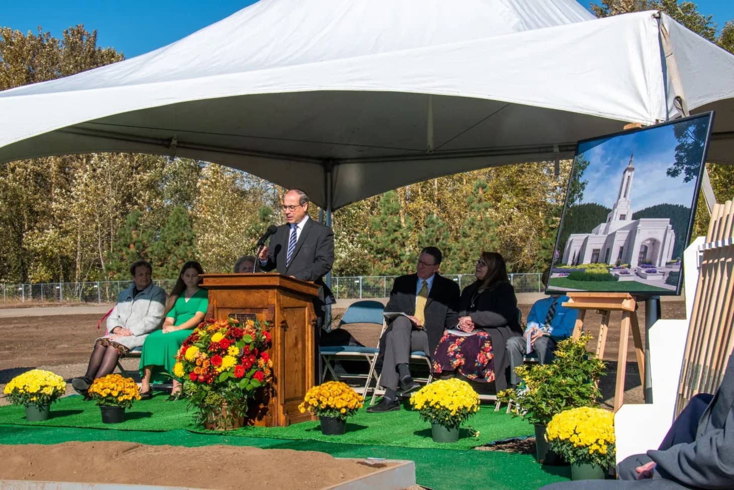 Invited guests participate in the ceremonial groundbreaking of the Willamette Valley Oregon Temple on Saturday, Oct. 29, 2022, in Springfield, Oregon.