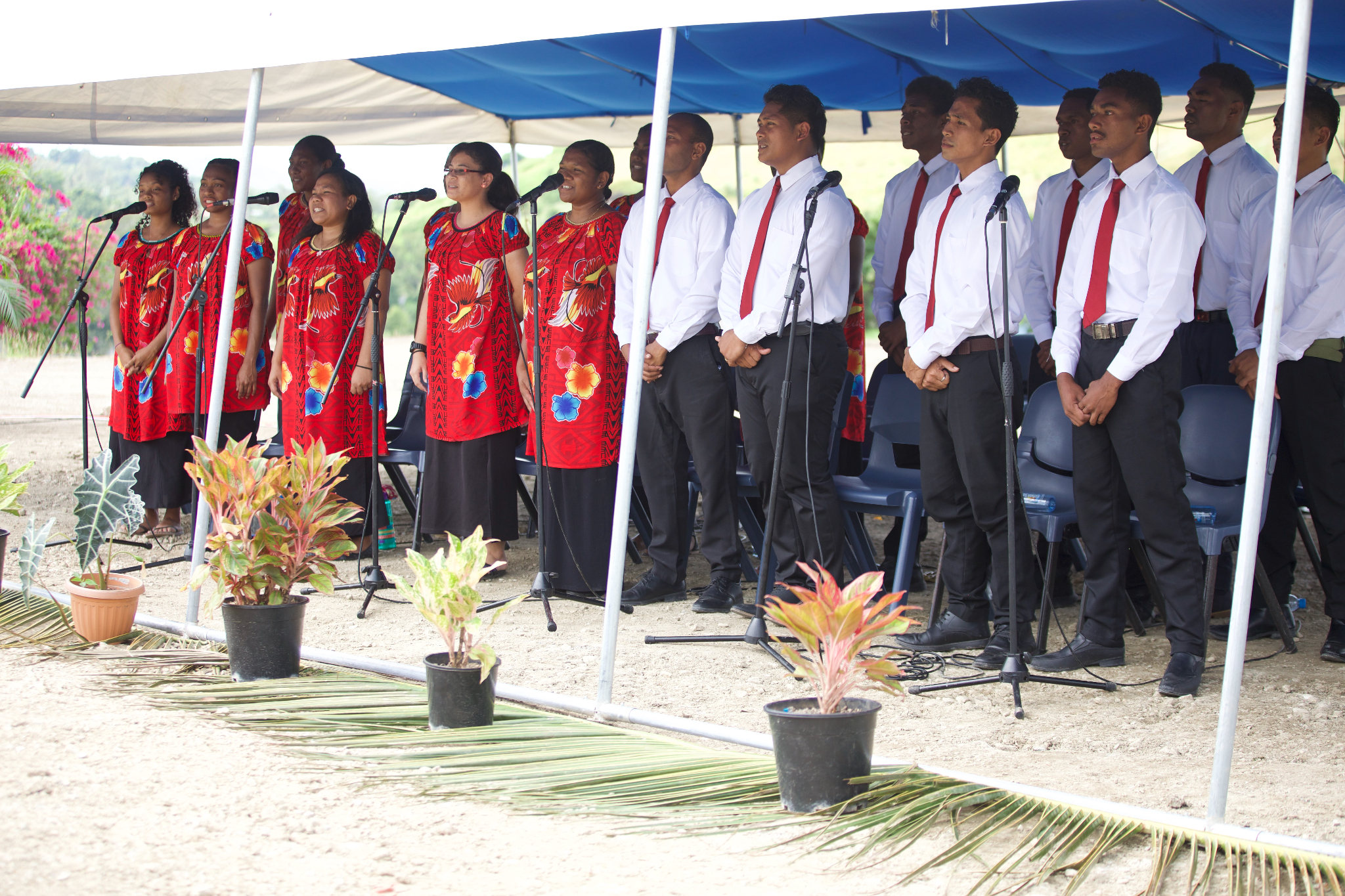 Choir-sings-during-groundbreaking-service-Port-Moresby-22-April-2023.jpg